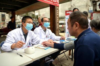 寧德蕉城開(kāi)展公眾健康咨詢(xún)進(jìn)社區(qū)活動(dòng)